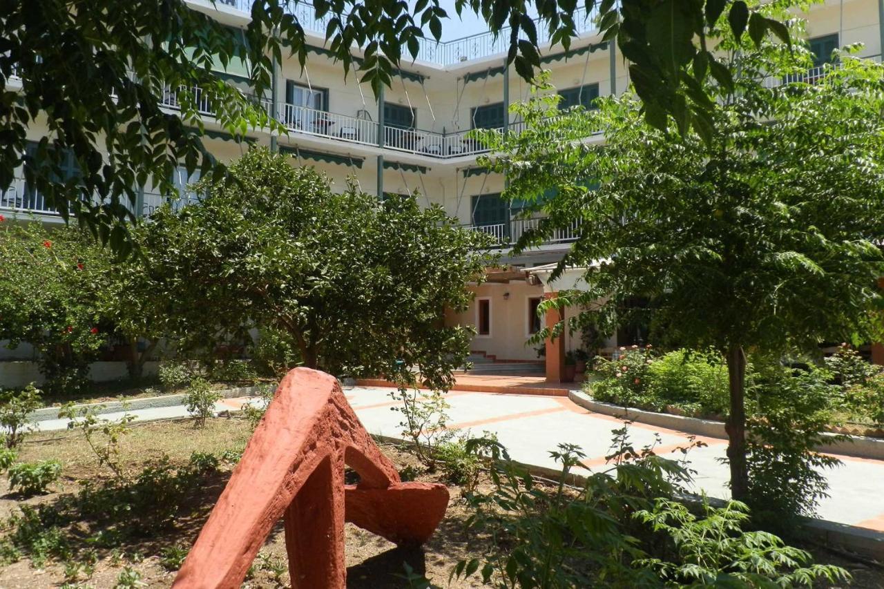 Ancora Hotel Poros Town ภายนอก รูปภาพ